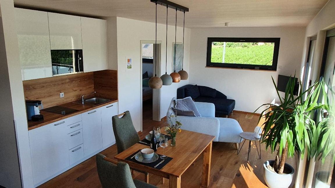 Gaestehaus Casa Luna - Paradiesische Ferienwohnungen Am Kaiserstuhl! Bischoffingen Eksteriør billede